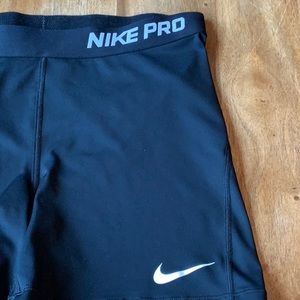 Nike Pro Girls 4” Compression Shorts